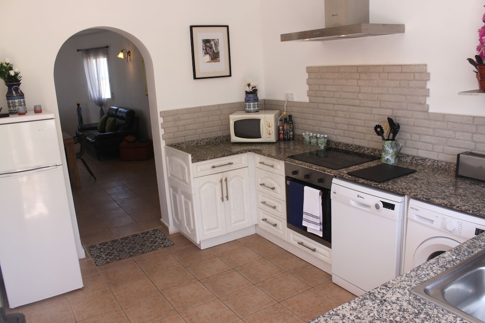 Traditional Villa, Multiple Bedrooms, Private Pool photo 3