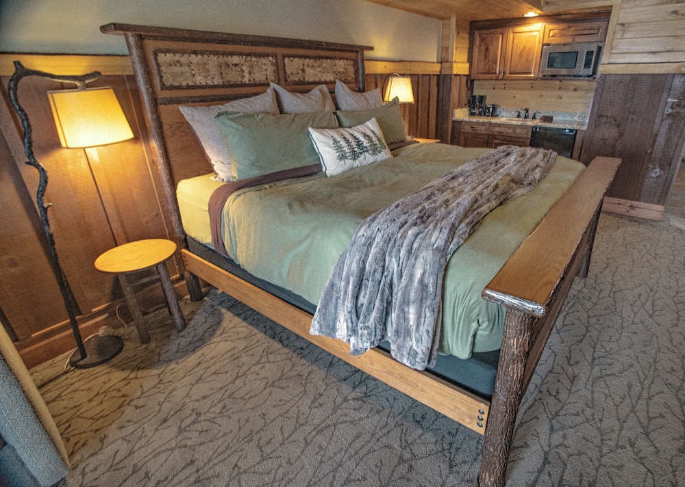 Hotel Suite, 1 Bedroom, Lake View photo 1