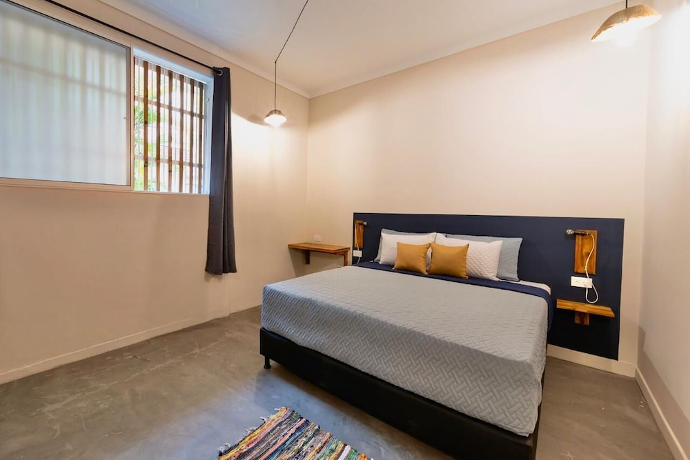 Standard Room, 1 Queen Bed, Ensuite photo 1