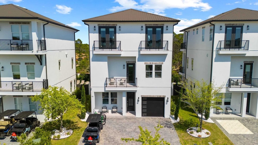 House (Multiple Bedrooms)