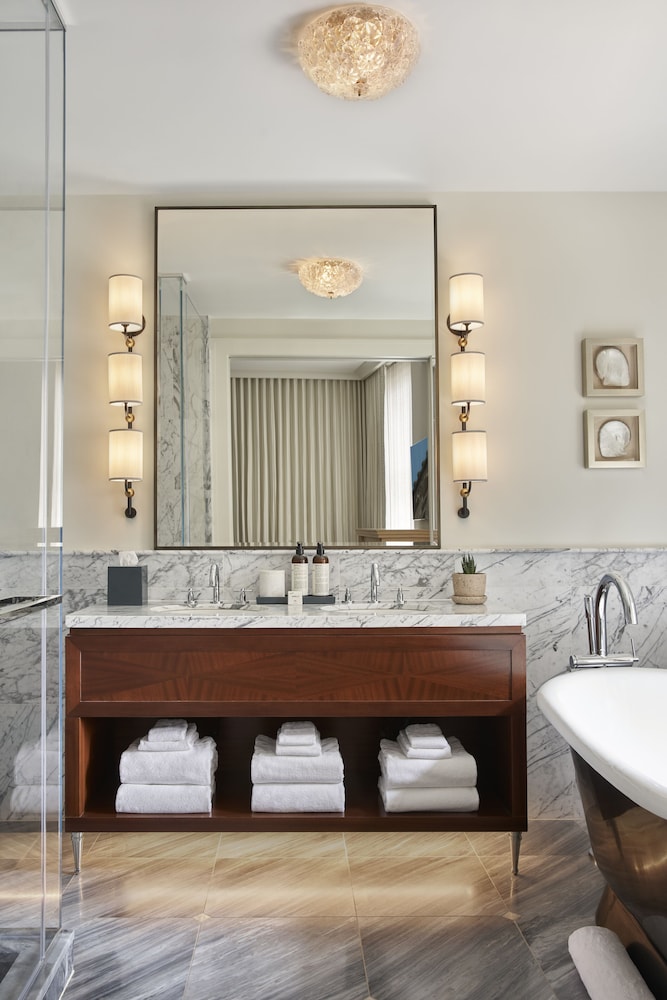 The Wall Street Hotel, Foto 2