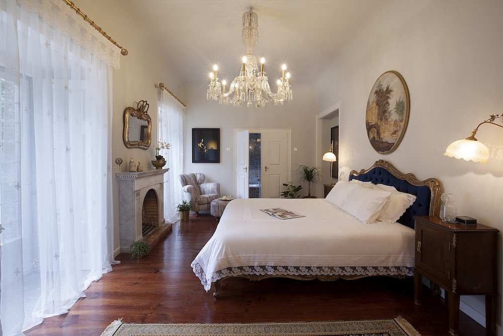 Romantic Double Room, 1 King Bed, Terrace, Garden View photo 1