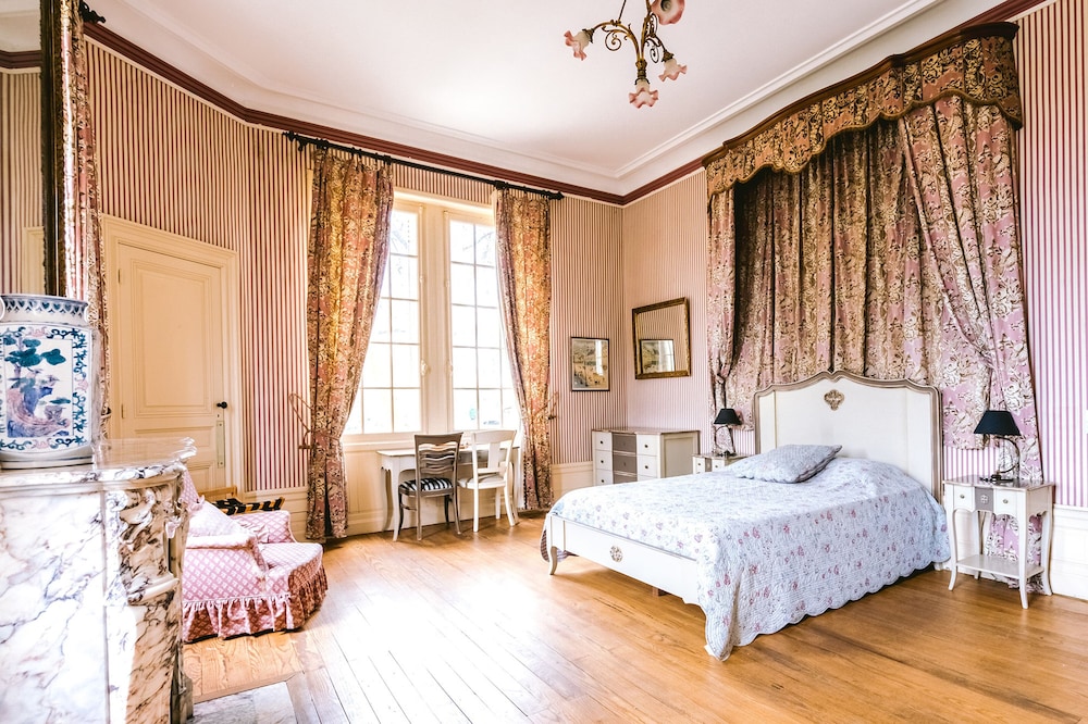 Family Suite (Eugenie De Montijo) photo 1
