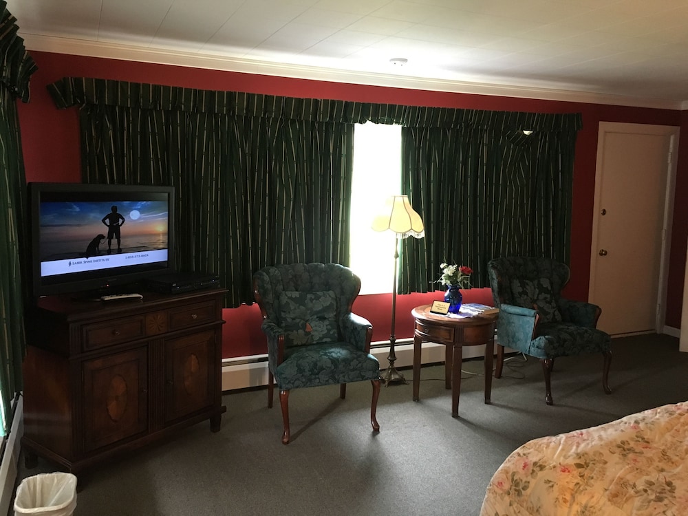 Deluxe Room, 2 Queen Beds photo 1