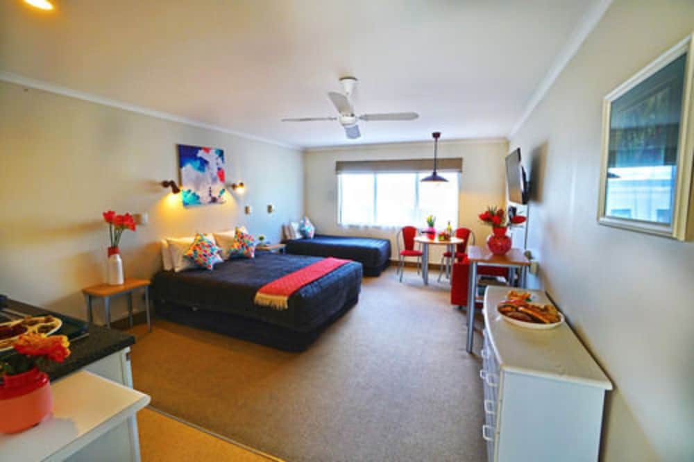 3-bedroom townhouse photo 1