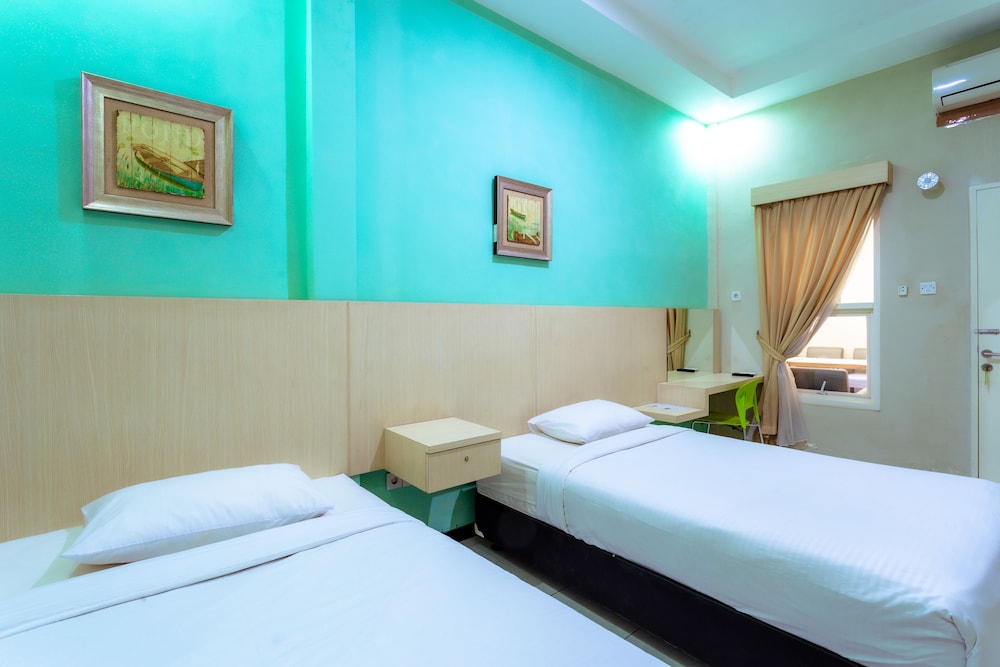 Standard Twin Room photo 3