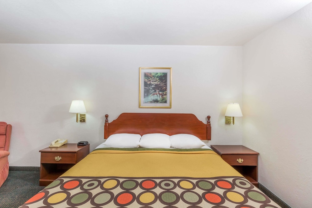 Suite, 1 King Bed, Hot Tub