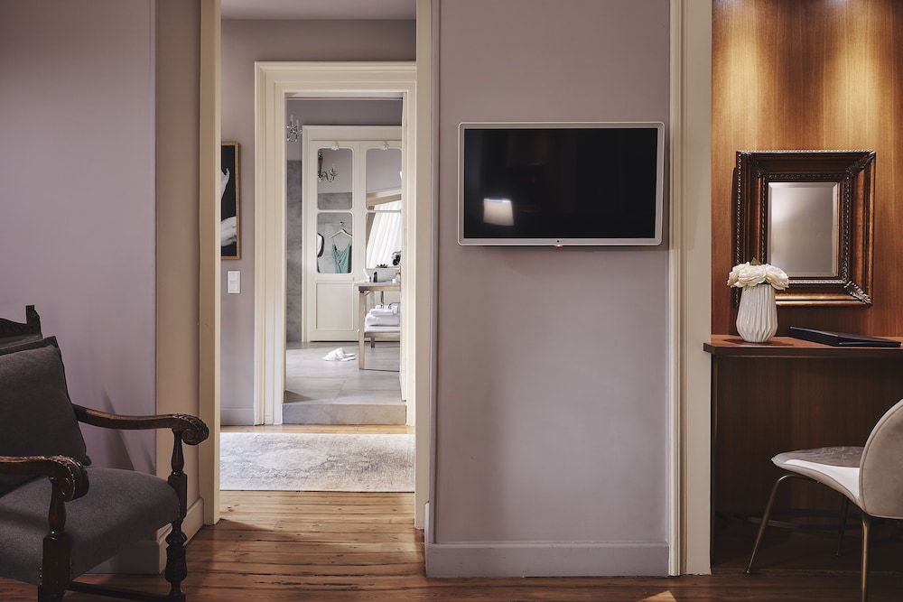 Executive Studio Suite, Garden View (Metropolitan Suite) photo 3