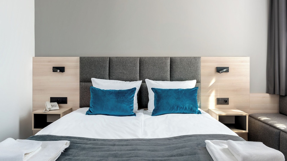 Deluxe Double Room, 1 Queen Bed (4*) - Photo 4
