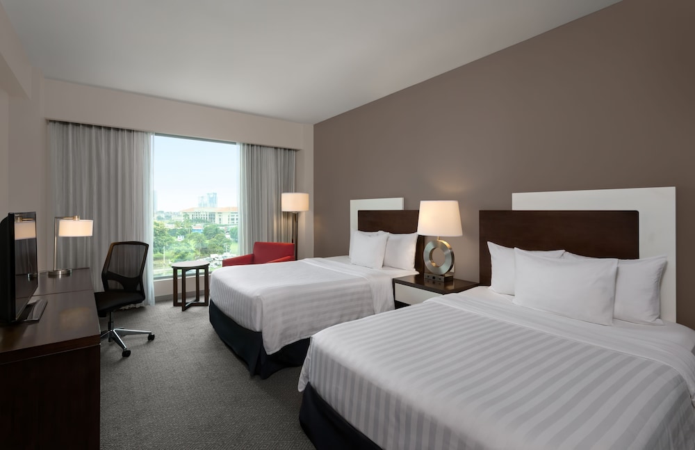Standard Room, 2 Double Beds photo 3