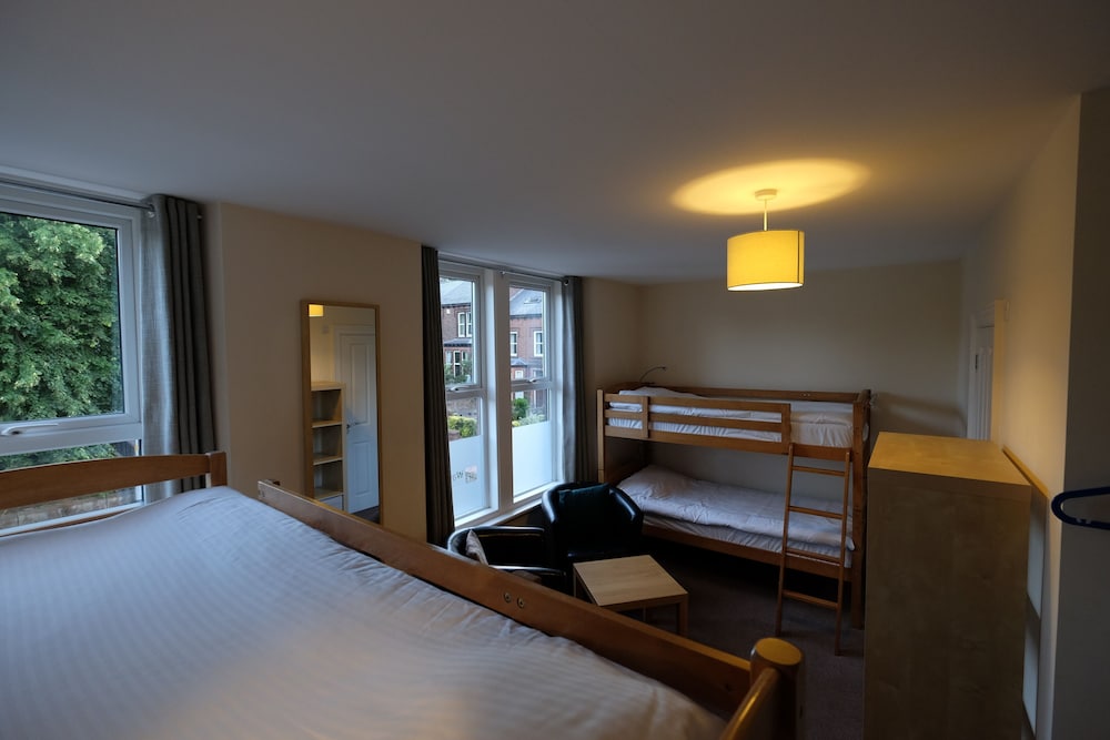 Room, Mixed Dorm (1 bed in a 4 bed dorm (2)No children) photo 2