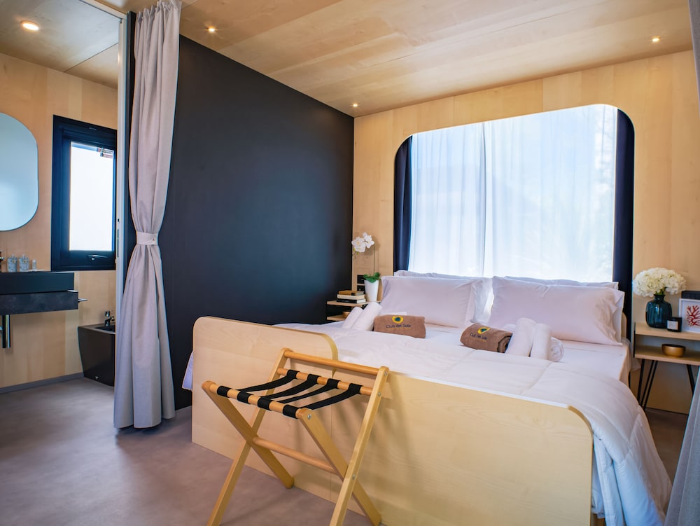 Suite (Victoria) photo 1