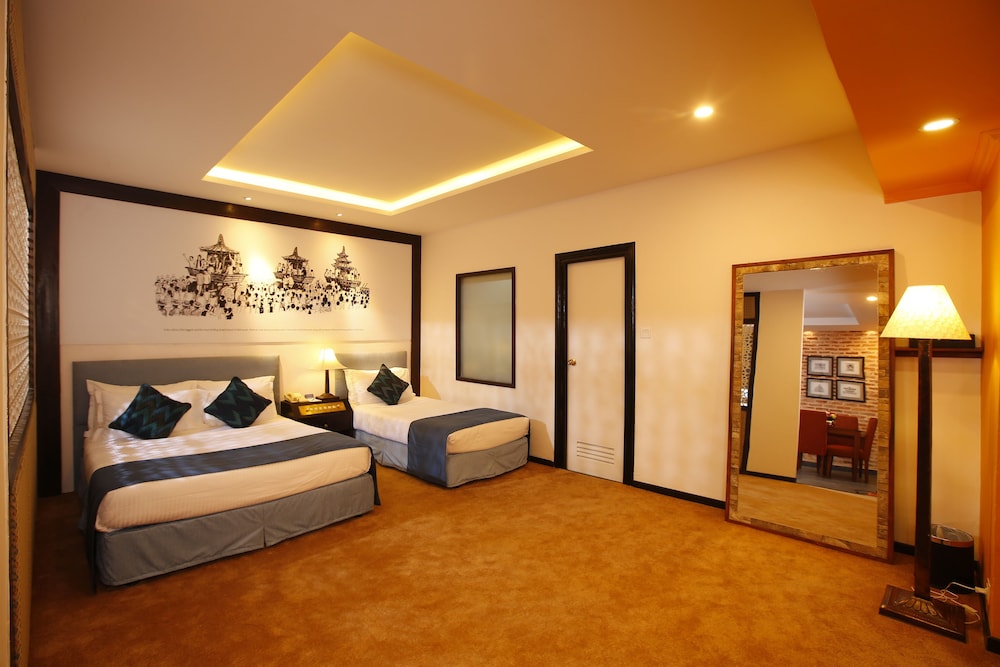 Family Suite, Ensuite, City View photo 2