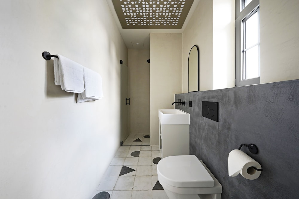 Standard Room - Photo 7