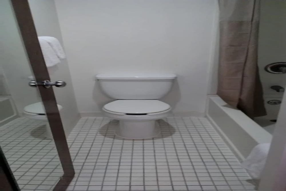 Standard Room, 2 Double Beds, Non Smoking photo 2