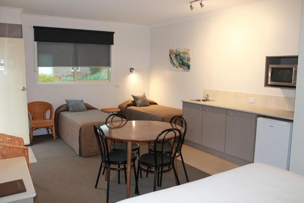 Standard Room photo 3