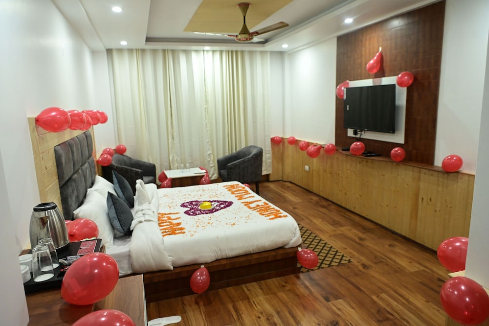 Premium Room - Photo 20