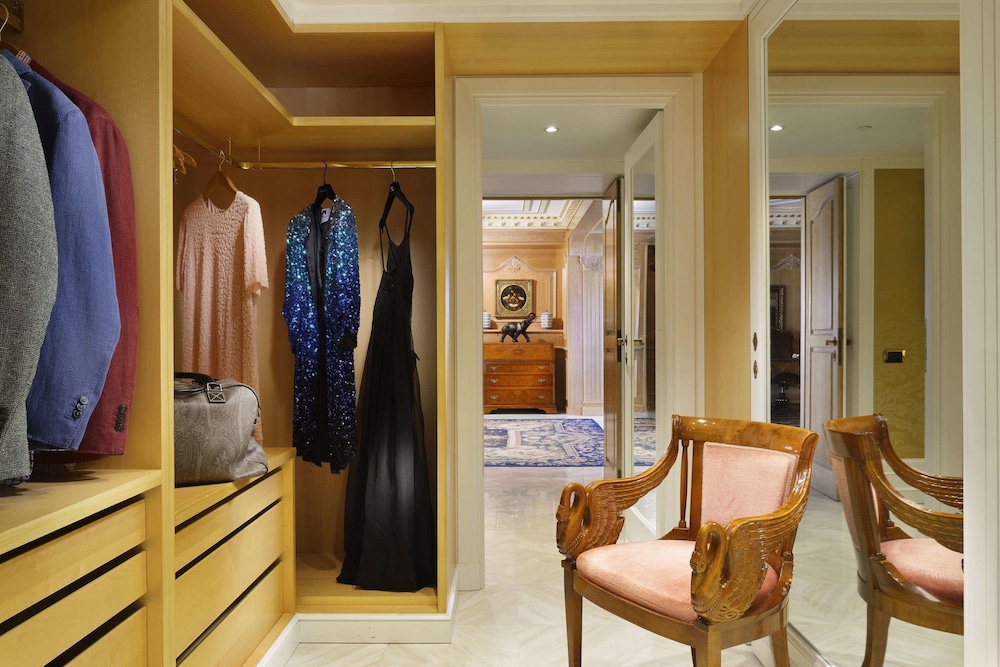 Royal Suite photo 3