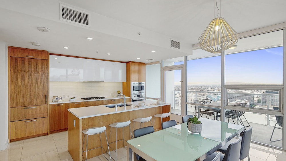 Suite, Multiple Beds (Sky Suite Three Bedroom)