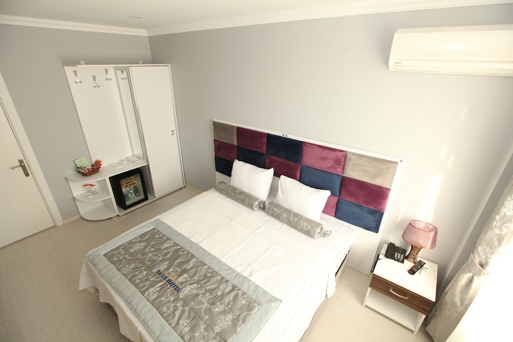Suite, 2 Bedrooms photo 3