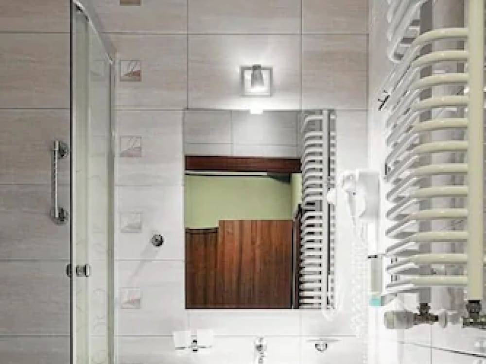 Double Room - Photo 4