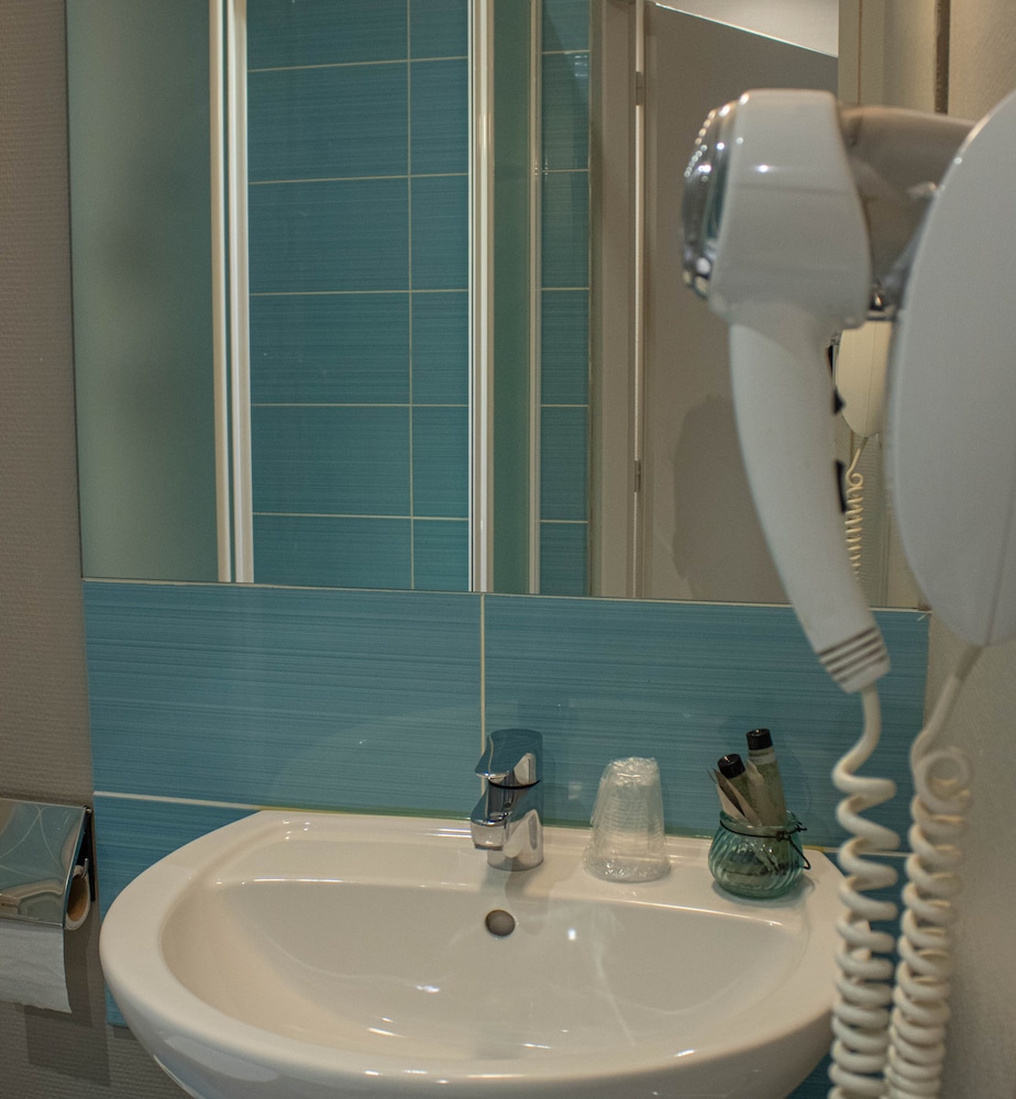 Standard Room - Photo 5
