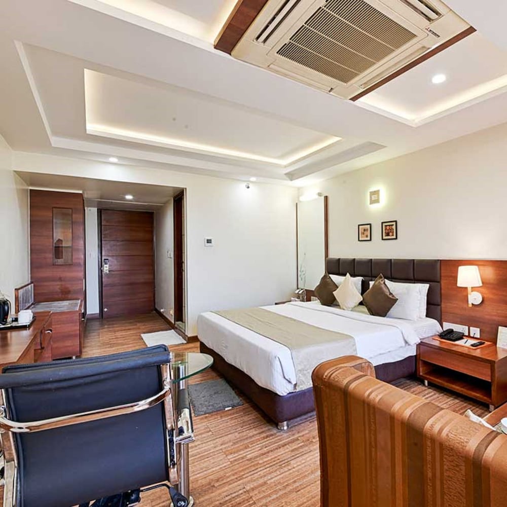 Deluxe Twin Room, City View