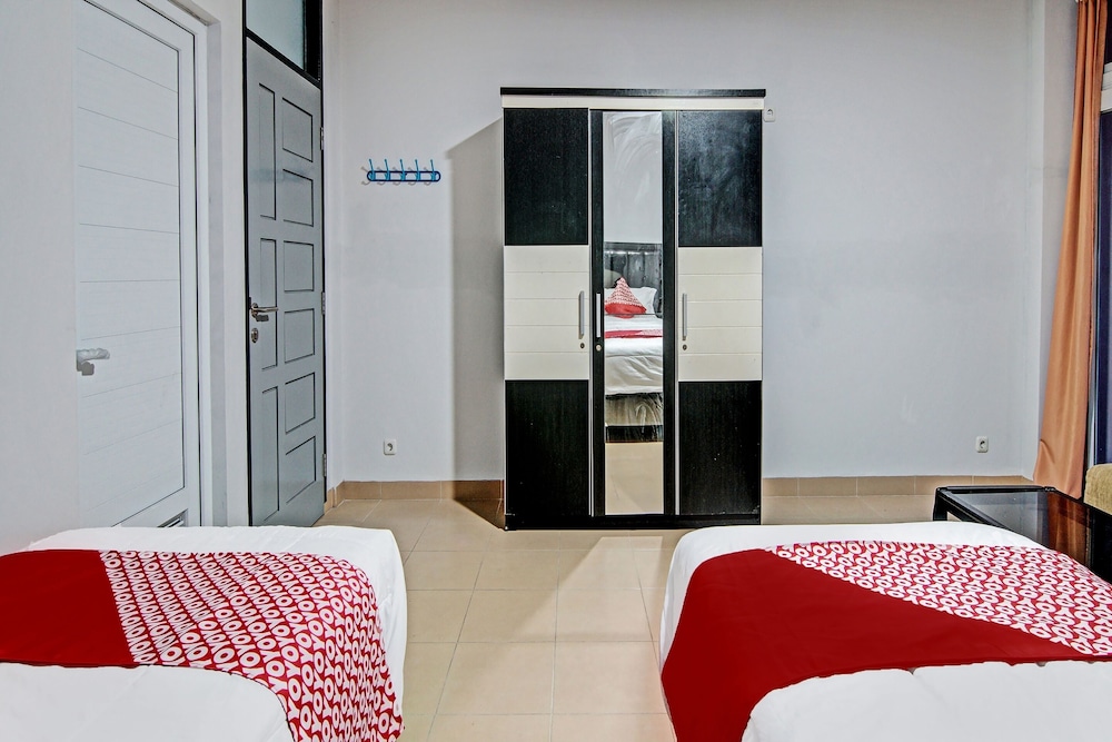 Deluxe Twin Room photo 3