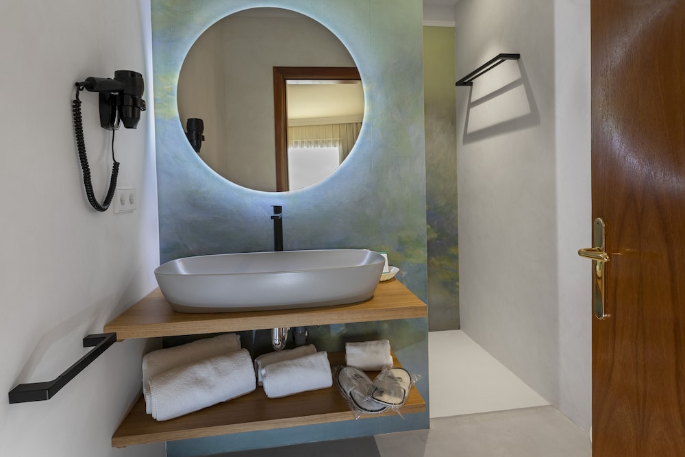 Comfort Room - Photo 7