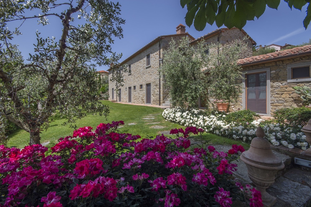 Luxury Villa, Multiple Bedrooms, Valley View