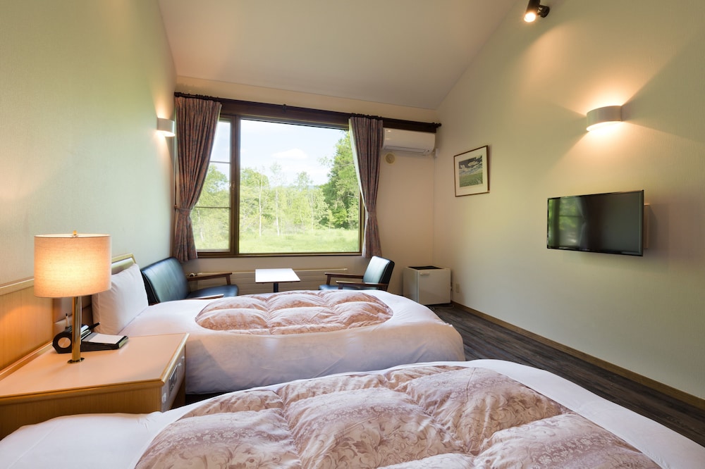 Twin Room + Loft 2 futon set for extra 2 people, Non-Smoking photo 1