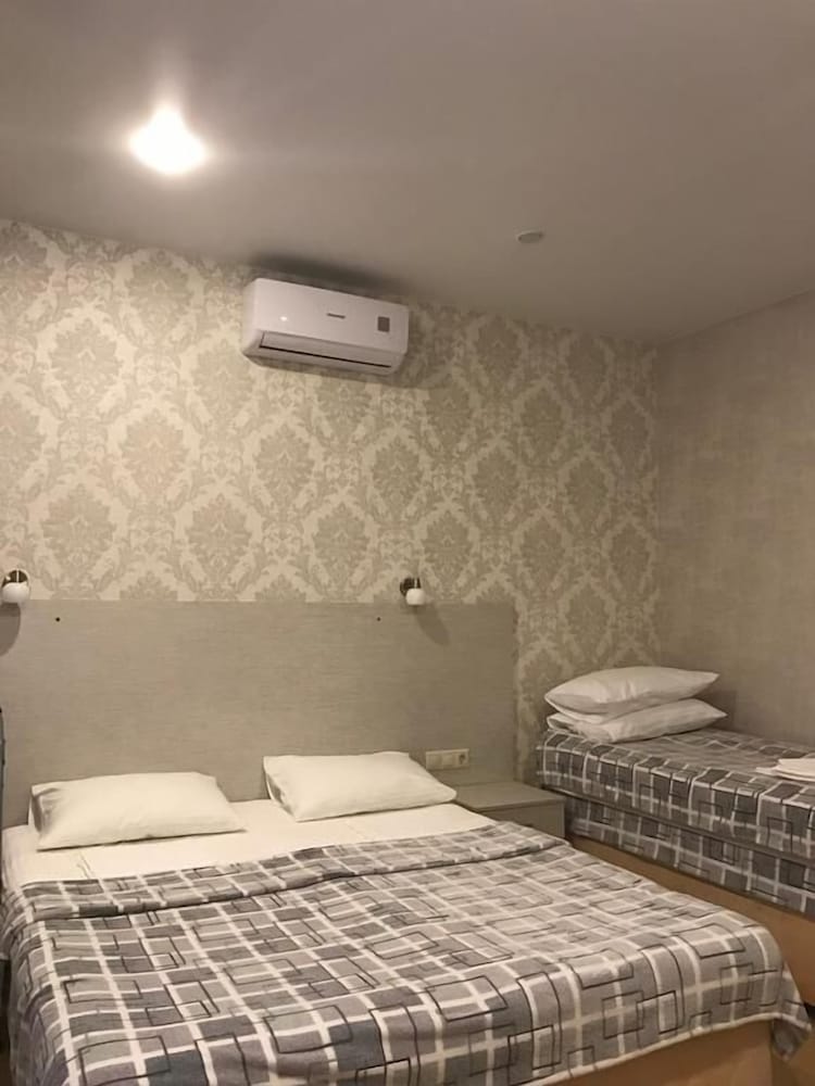 Standard Triple Room, Balcony photo 1