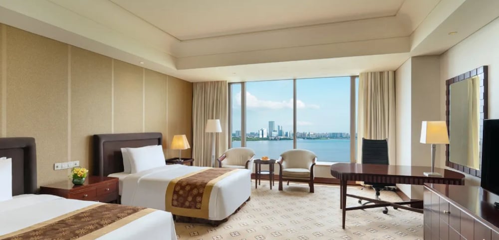 Twin Room, Lake View (Executive Lake View Deluxe Room) - Photo 3