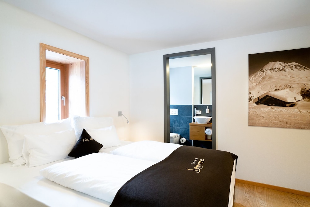Double Room (Bachblick)