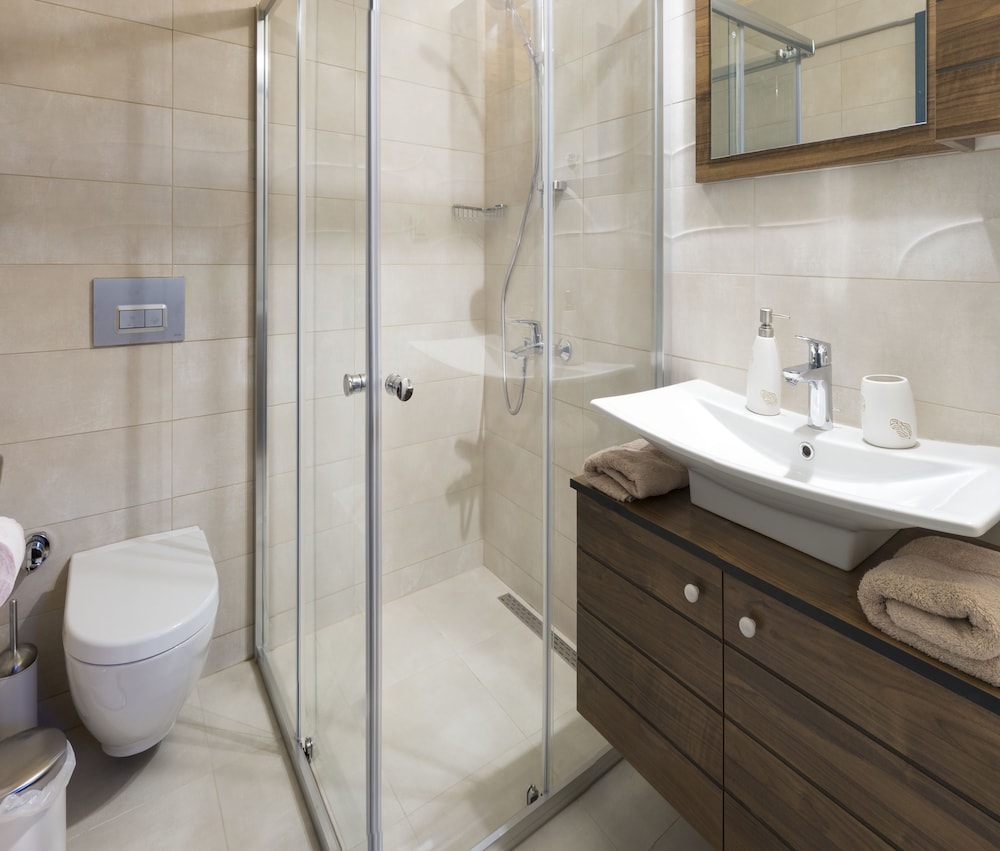 Standard Triple Room, Multiple Beds, Non Smoking photo 3