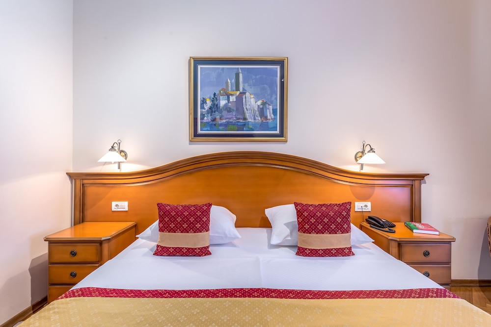 Superior Double Room, Balcony, Sea View - Photo 3