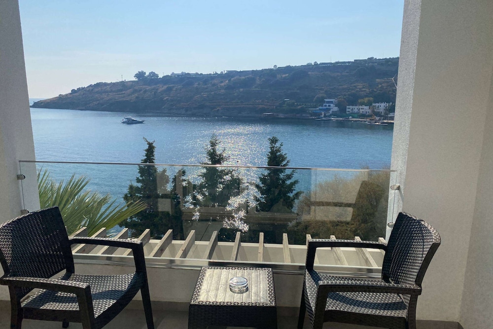 Deluxe Room, 1 Double Bed, Sea View - Photo 5