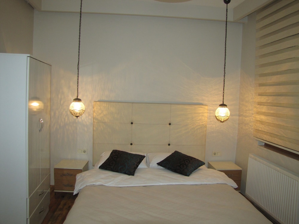 Standard Apartment, 1 Bedroom, Ground Floor photo 3
