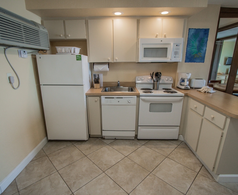 Studio, Balcony, Ocean View (Starboard) photo 3