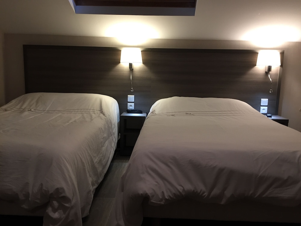 Standard Double or Twin Room photo 2