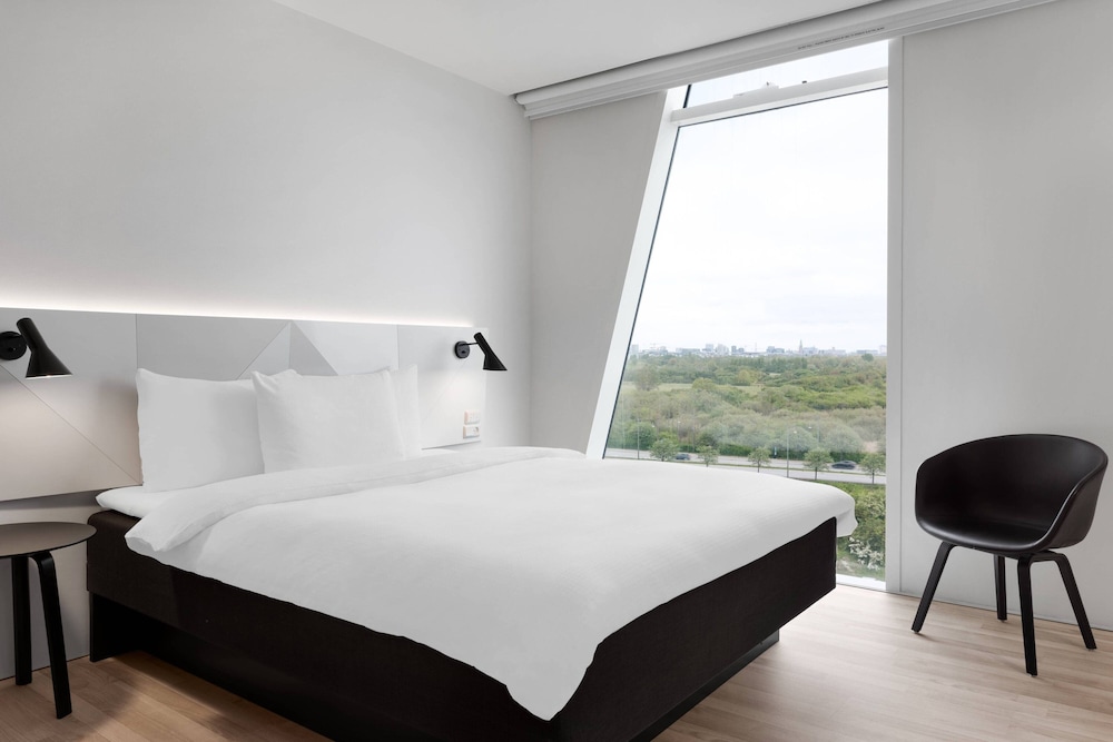 Deluxe Room, 1 Queen Bed