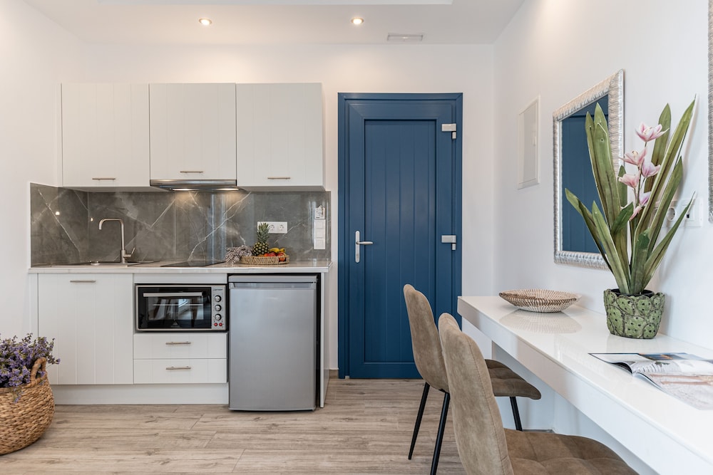 Honeymoon Studio photo 3