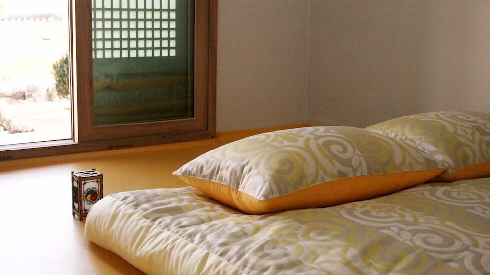 Basic Room (Japanese apricot flower) photo 2