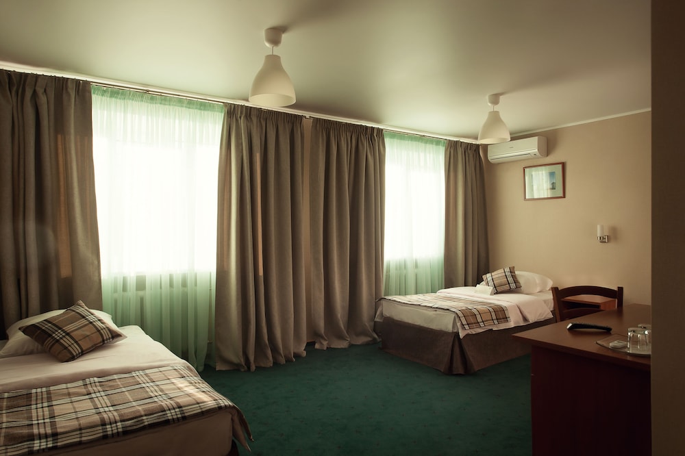 Standard Twin Room, Accessible photo 1