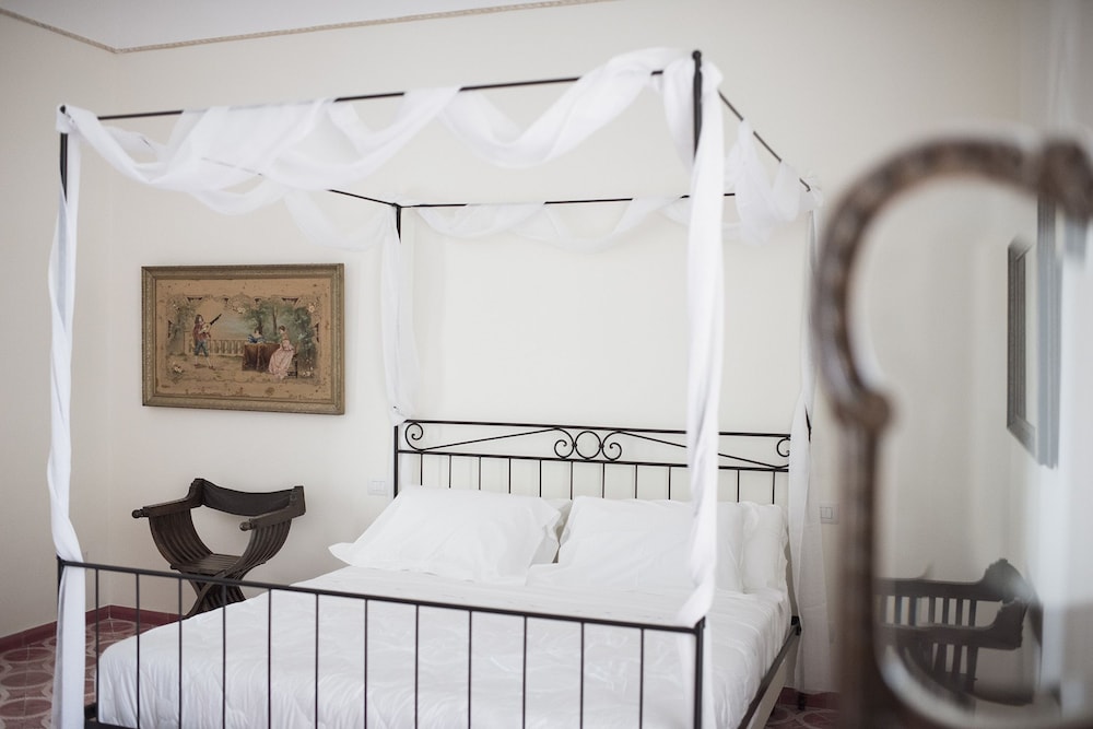 Exclusive Room