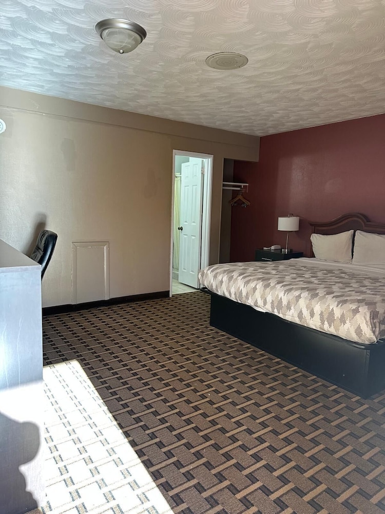 Room, 1 King Bed, Accessible, Non Smoking photo 3