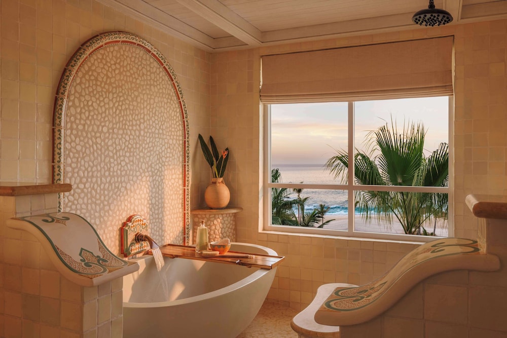 Junior Suite, Oceanfront (plunge Pool)