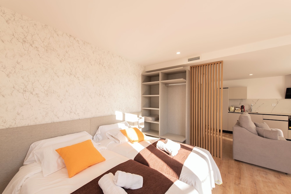 Comfort Apartment, City View