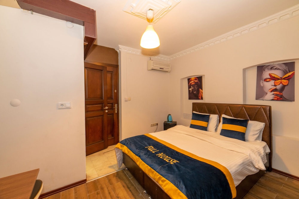 Economy Double Room photo 3