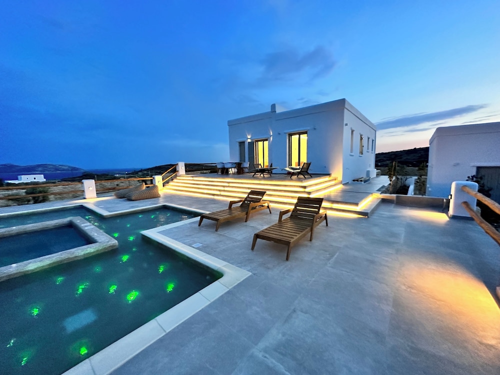 Luxury Villa